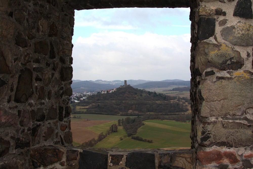 von Burg zu Burg