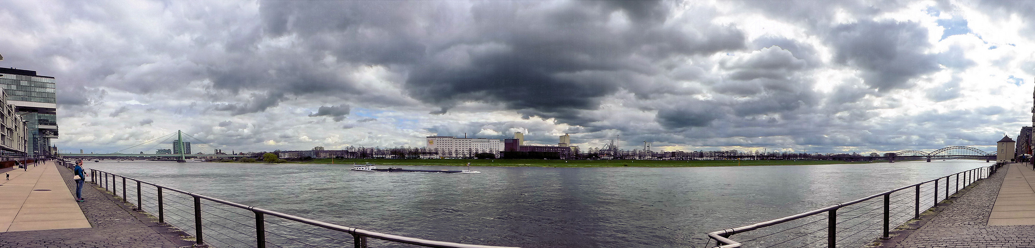 Von den Kranhäusern bis zur Südbrücke