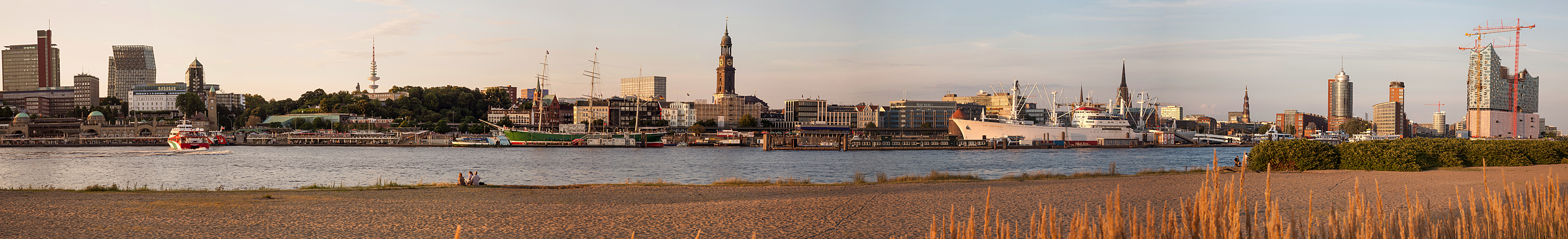 von den landungsbrückenbi zur elbphilharmonie