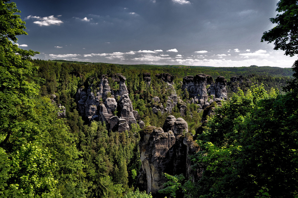 Von der Bastei gesehen, die Sächsischen Schweiz / im Elbsandsteingebirge --------#4