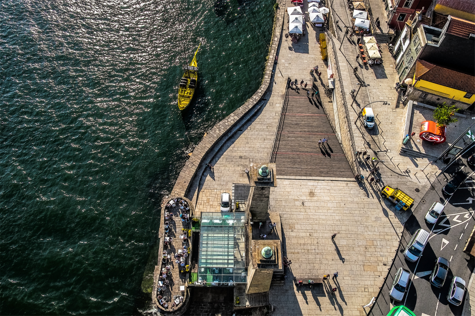 ...von der Bogenbrücke in Porto..