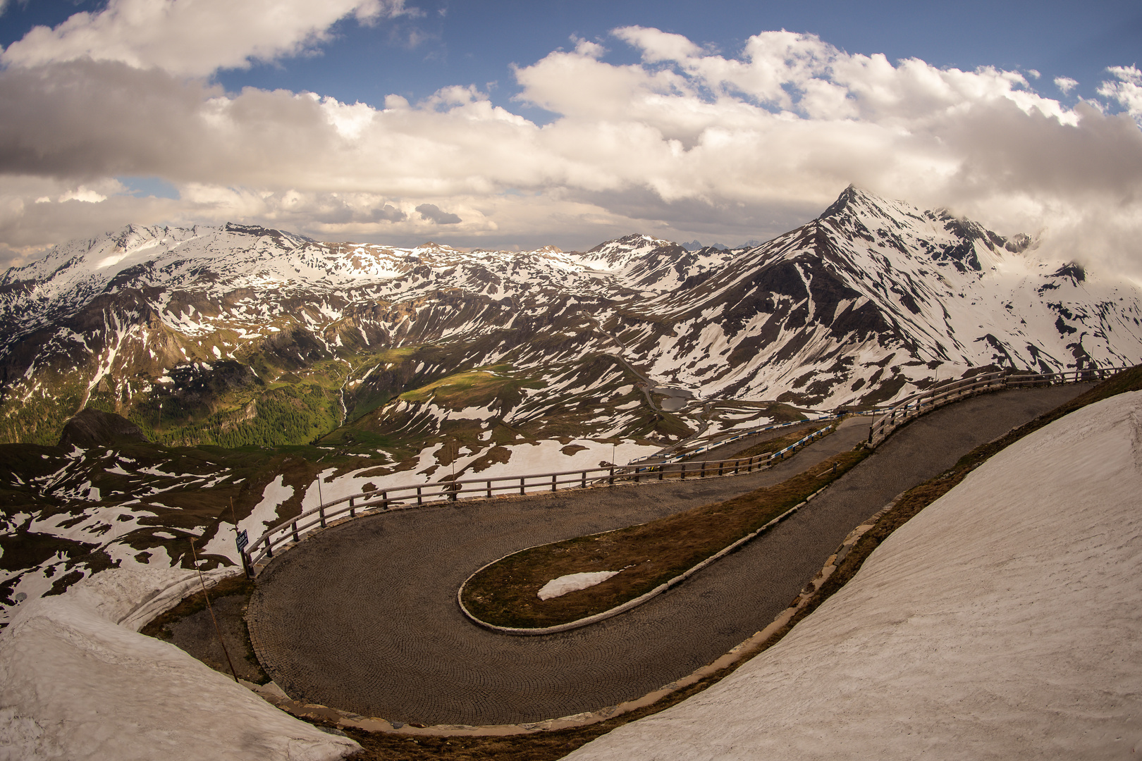 Von der Edelweissspitze aus