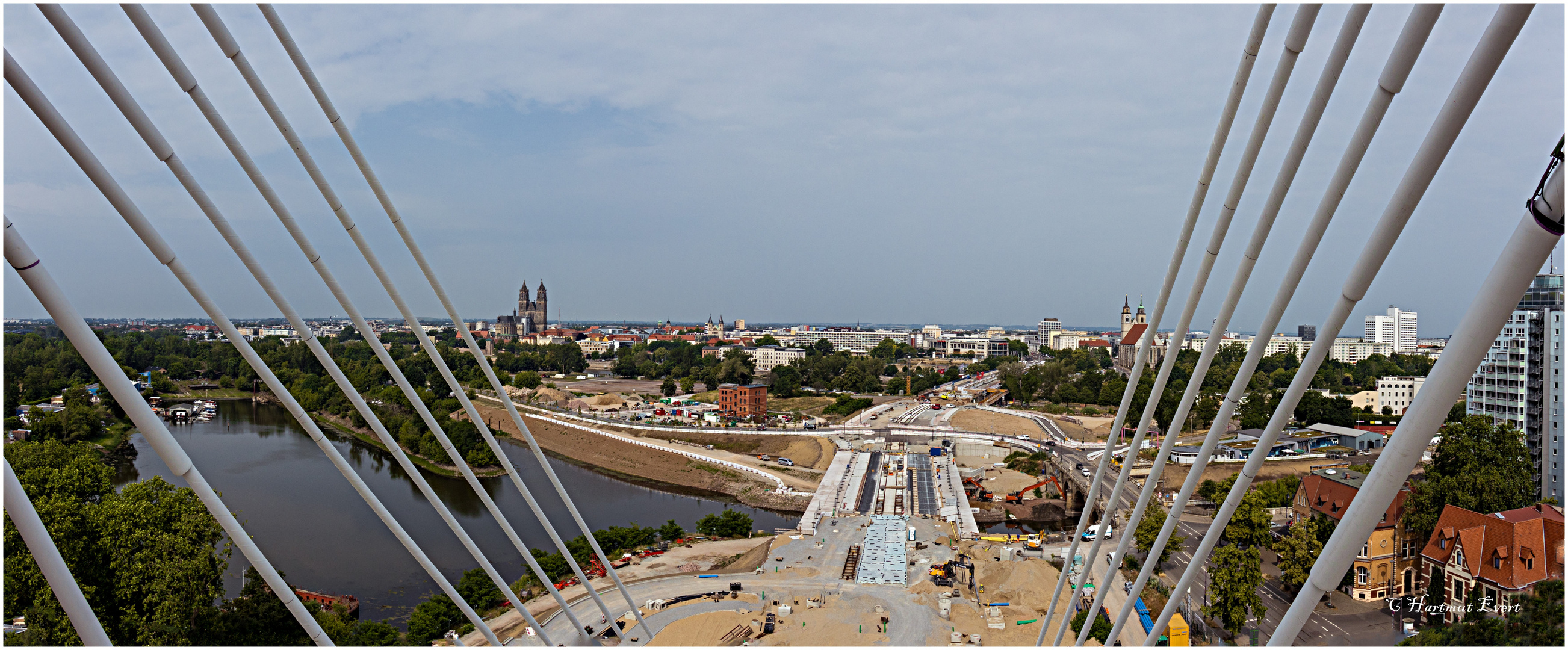 Von der Kaiser - Otto - Brücke.....