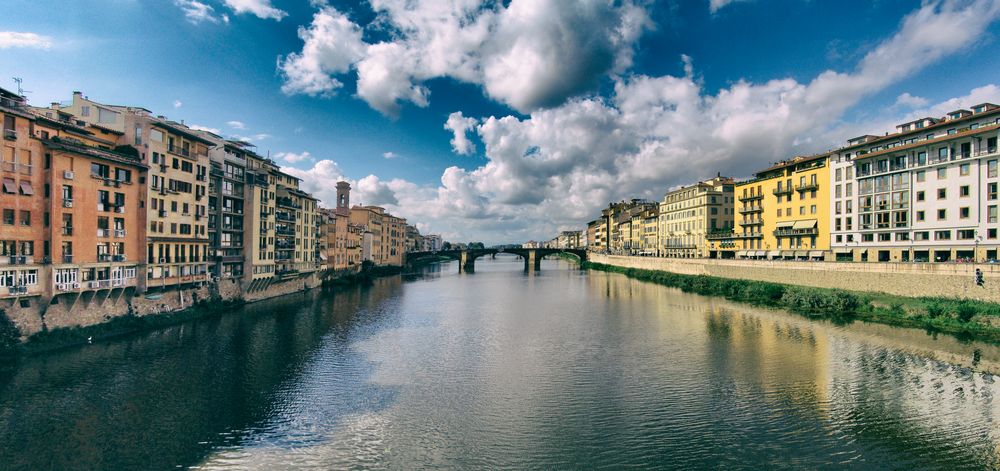 von der ponte veccio auf den arno