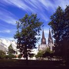 Von der Rheinpromenade Richtung Ludwig Museum und Kölner Dom um 7 Uhr morgens fotografiert.