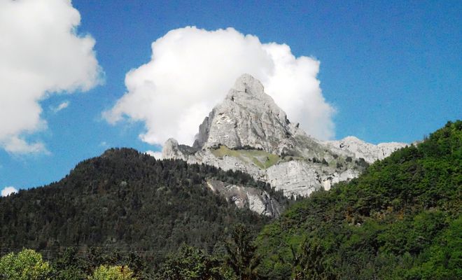 Von der Wolke umgeben