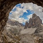 Von einem ehemaligen Kriegsstollen, hat man einen beeindruckenden Blick auf den 3094 m hohen...