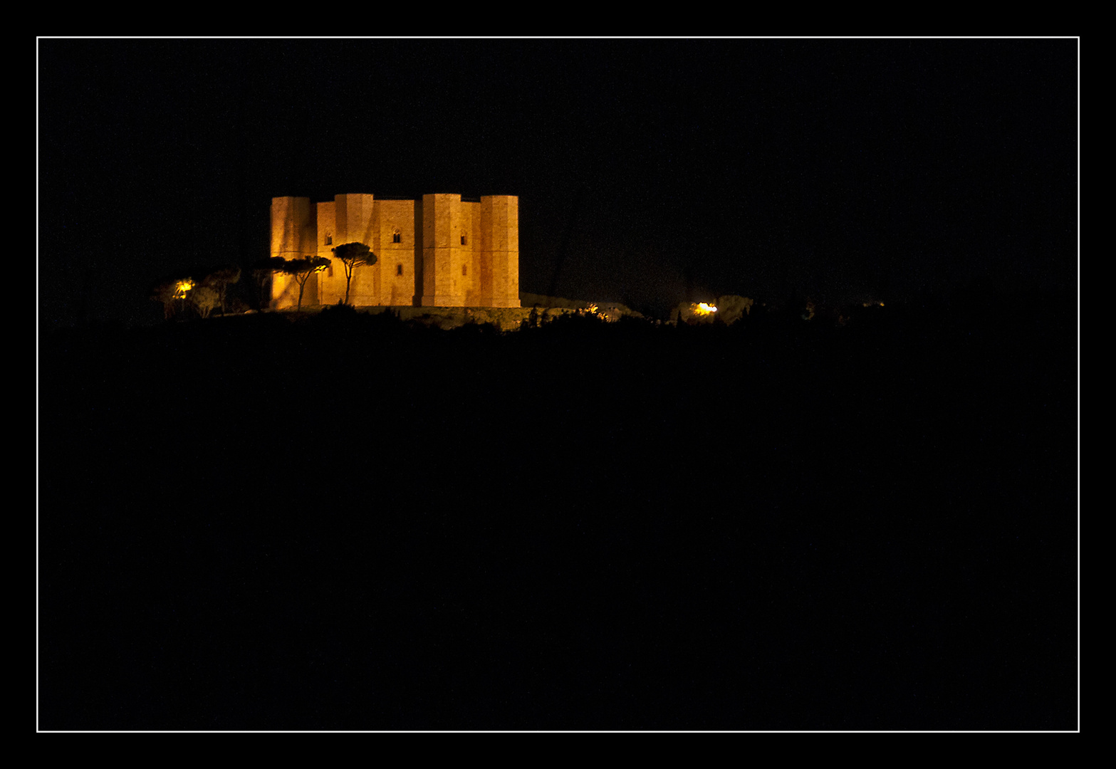 von Ferne grüsst Castel del Monte