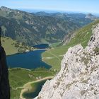 Von Gipfel aus der Vilsalpsee und Traualpsee und die Lache.