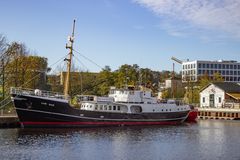 Von Hamburg bis ins Treibeis von Spitzbergen mit der "MS CAPE RACE" ...