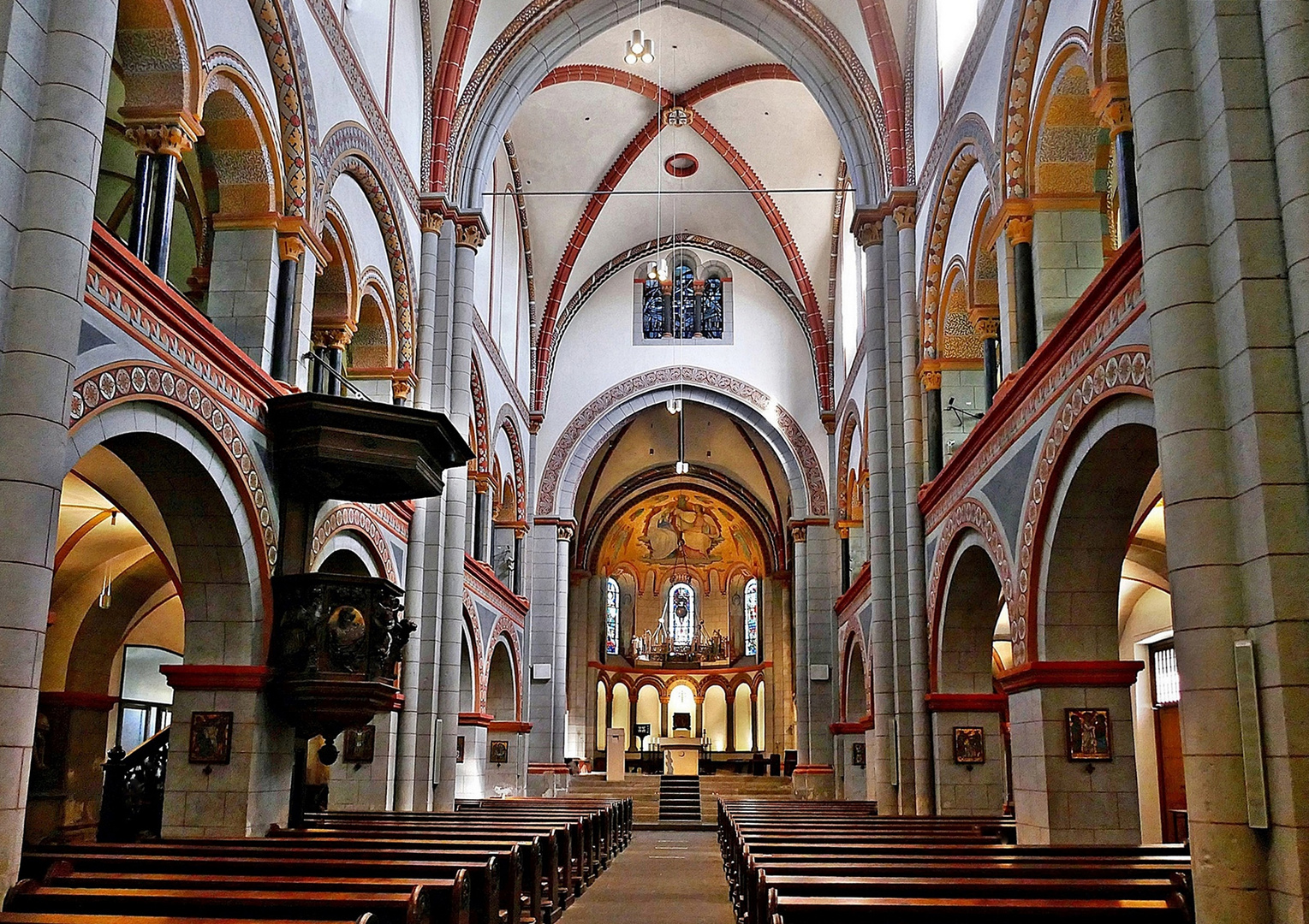 von innen ein Juwel - der Dom zu Andernach