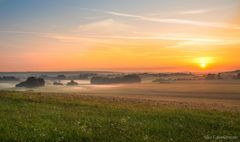 von leichtem Nebel umhüllt