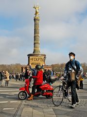 Von Masken,Rollern und Protesten