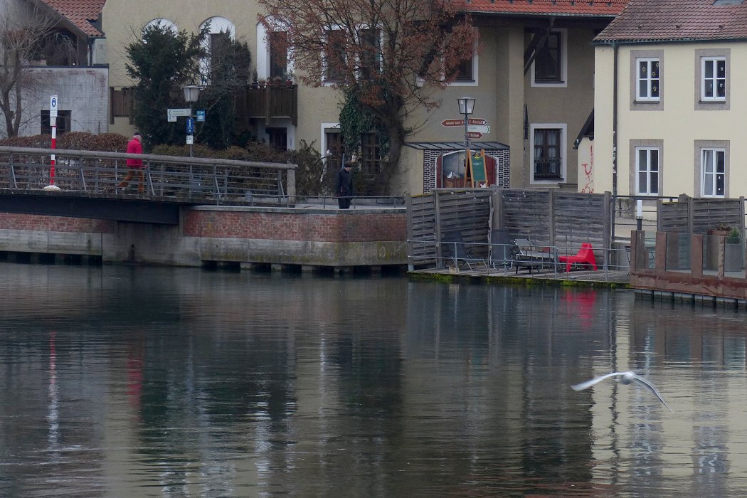 Von Möwen und der Dreifaltigkeit in Rot