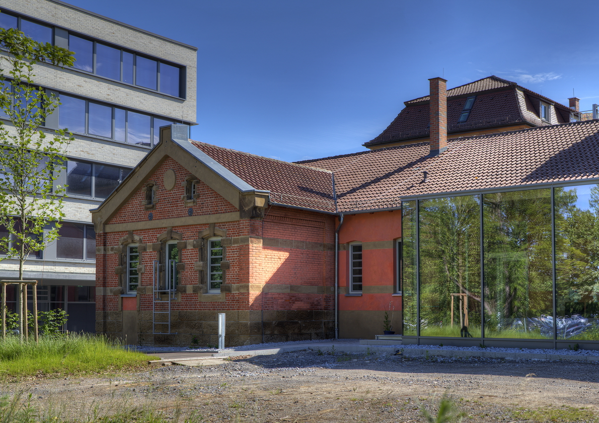 Von SchlachtHalle zu Lernstätte (Akademie für Kommunikation Heilbronn)