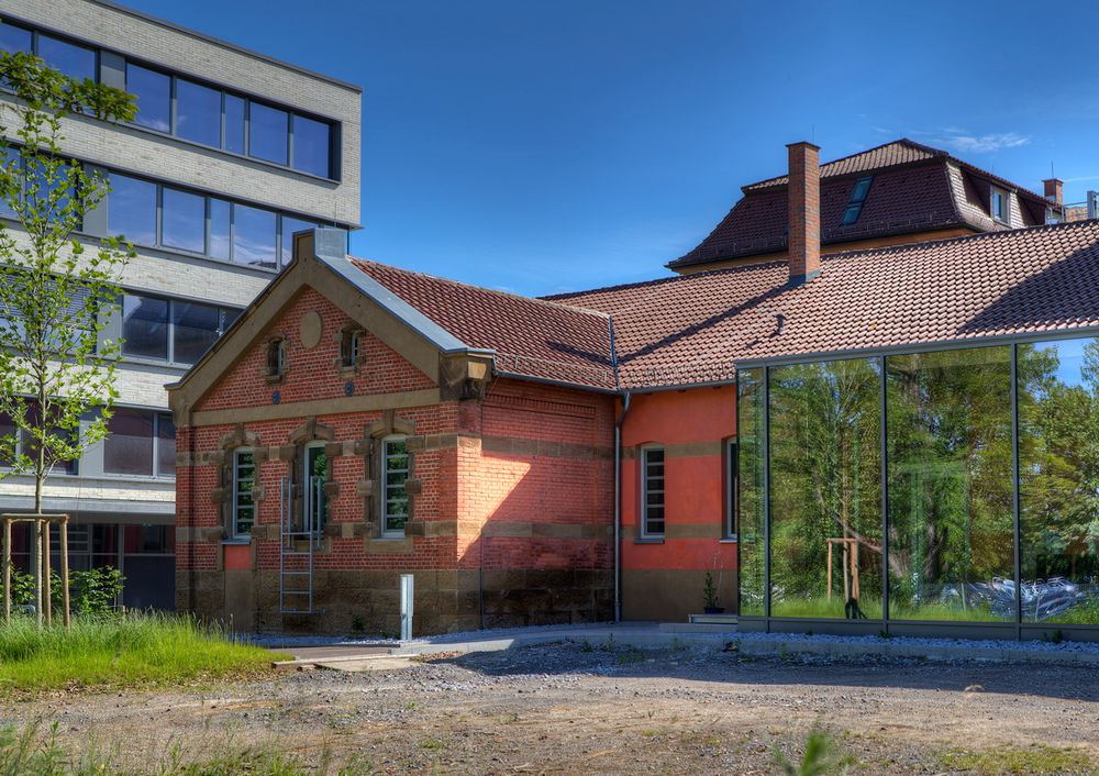 Von SchlachtHalle zu Lernstätte (Akademie für Kommunikation Heilbronn)