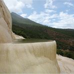 Von Shangrila zum Qomolangma - kristallklares Wasser