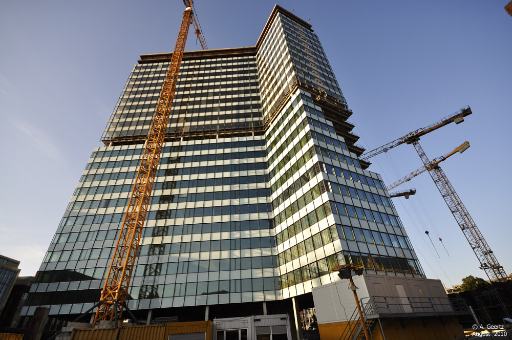 Von Unilever-Hochhaus zum Emporio Tower August 2010