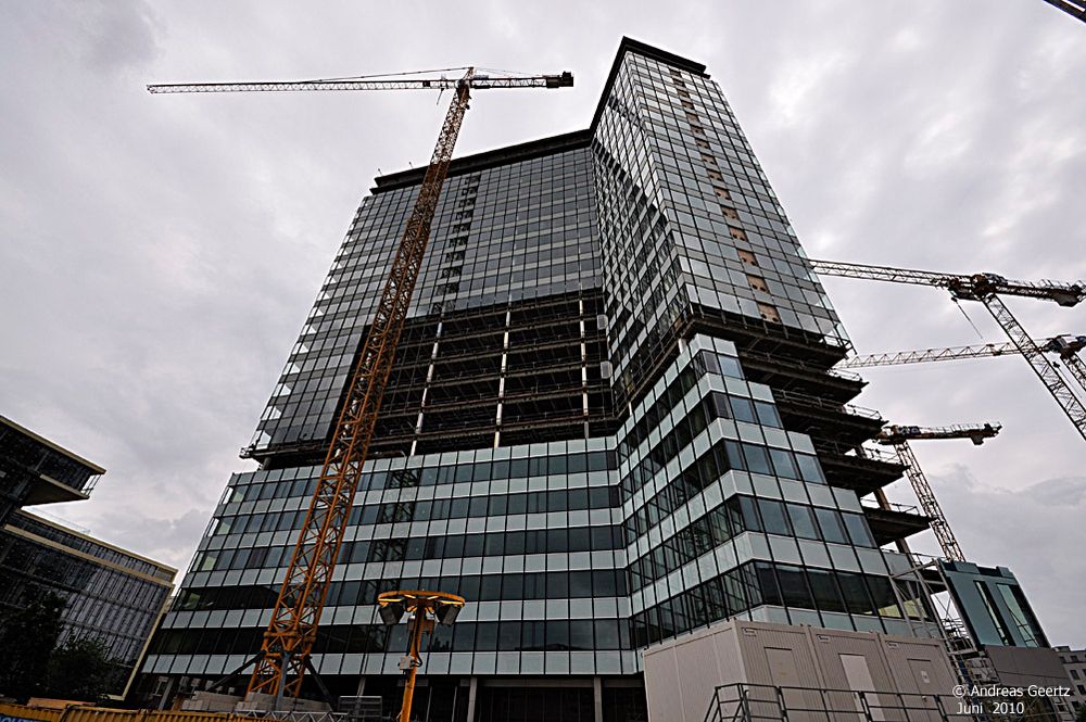 Von Unilever-Hochhaus zum Emporio Tower Juni 2010