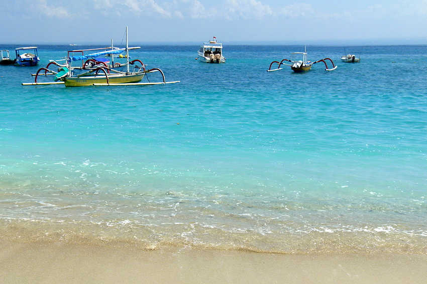 ...vor Anker auf Nusa Lembongan...