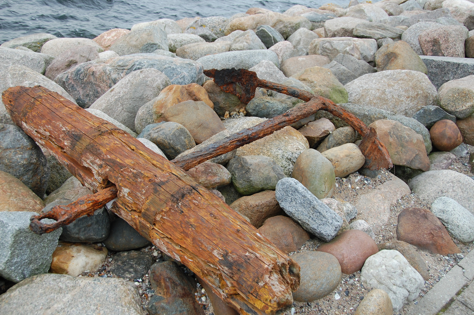 Vor Anker gegangen.