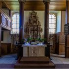 Vor dem Altar - Patronatskirche Flechtingen