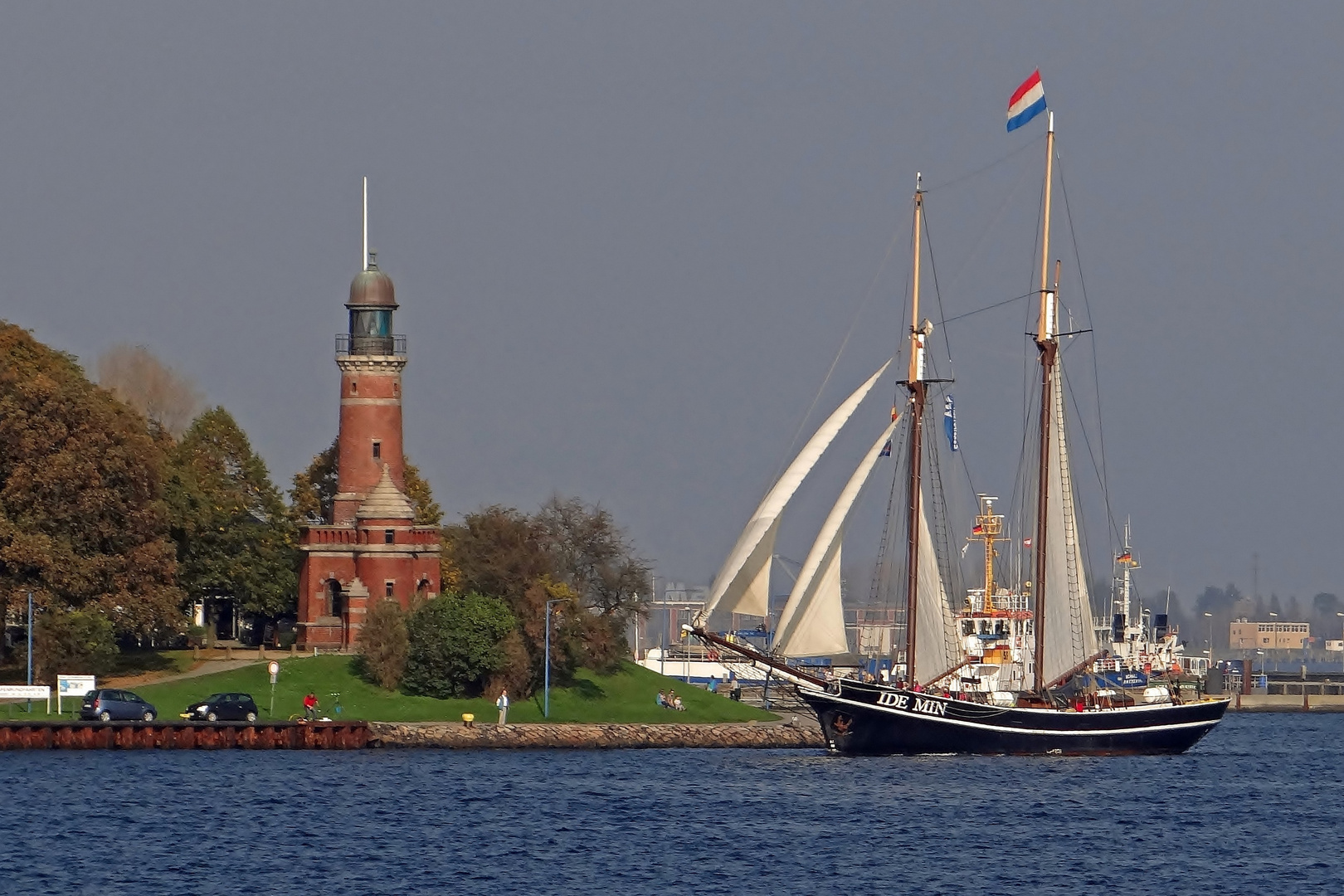 vor dem alten Leuchtturm 