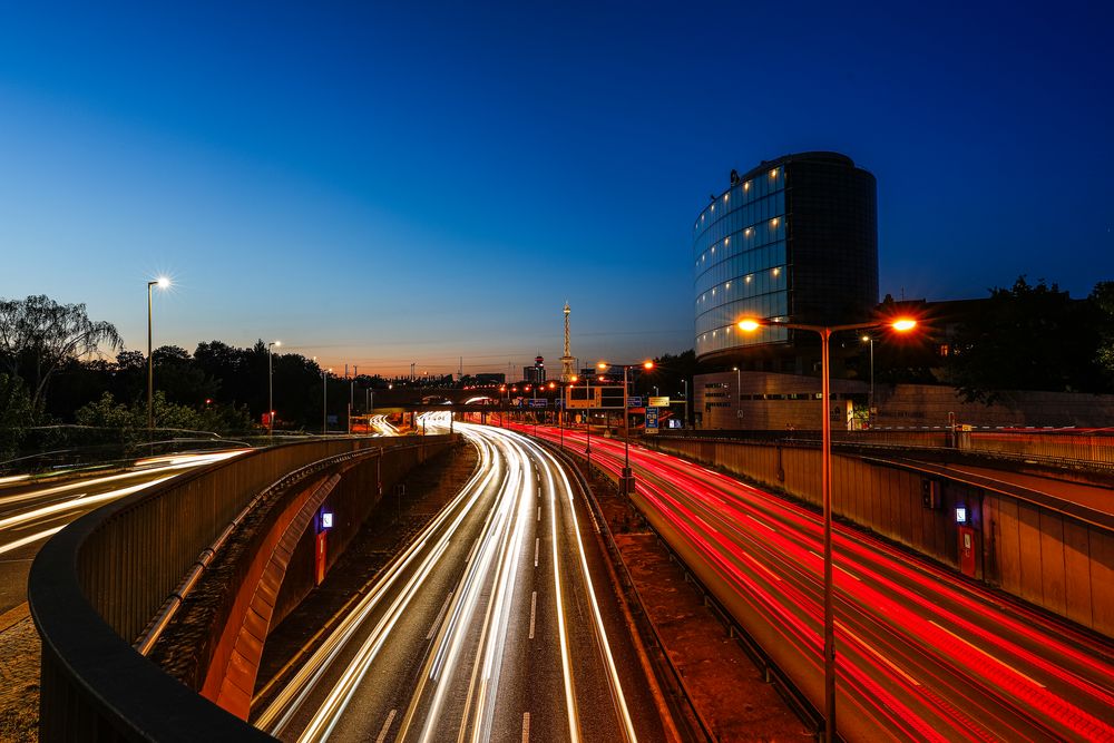 Vor dem Autobahndreieck