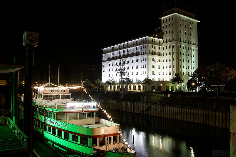 Vor dem Innenhafen