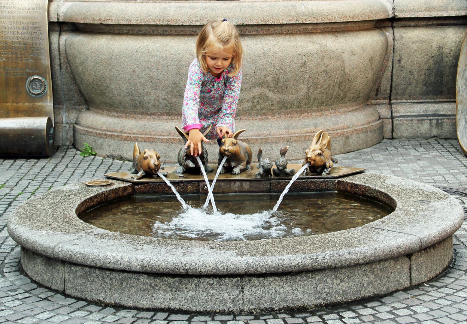 Vor dem Kaiserbrunnen in Konstanz