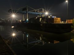 Vor dem Kraftwerk Lausward Düsseldorf, Containerhafen Düsseldorf