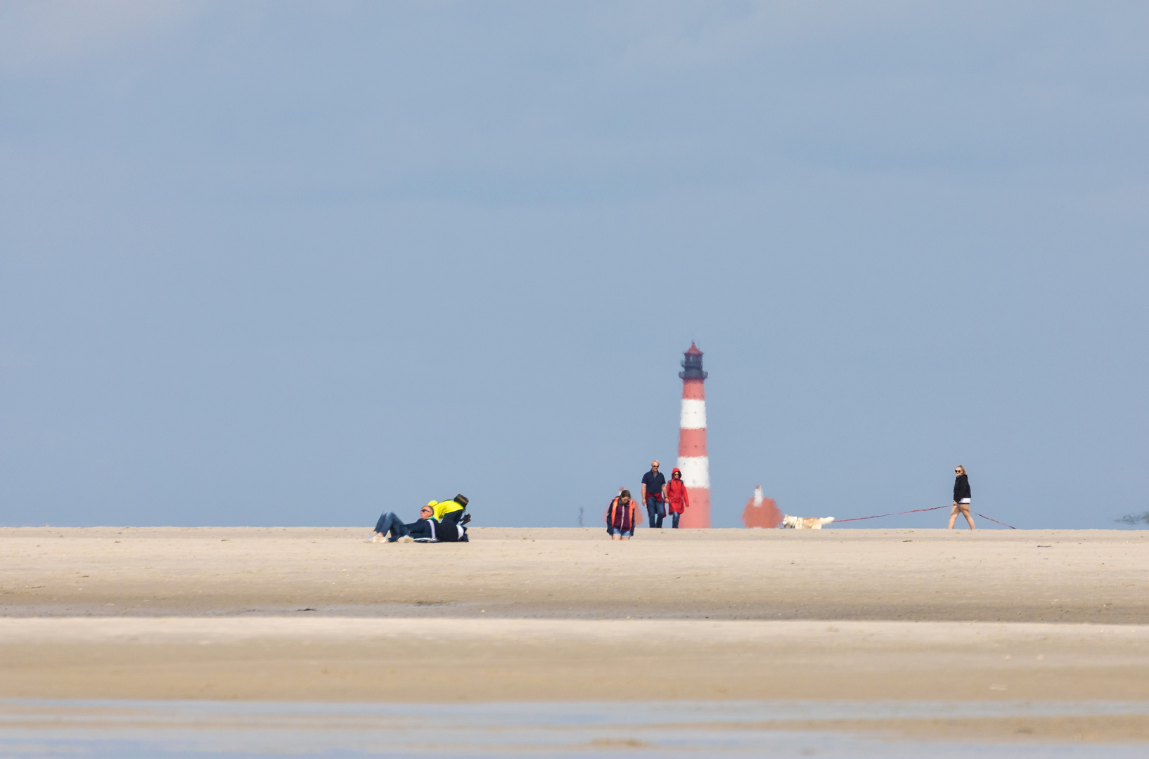 Vor dem Leuchtturm