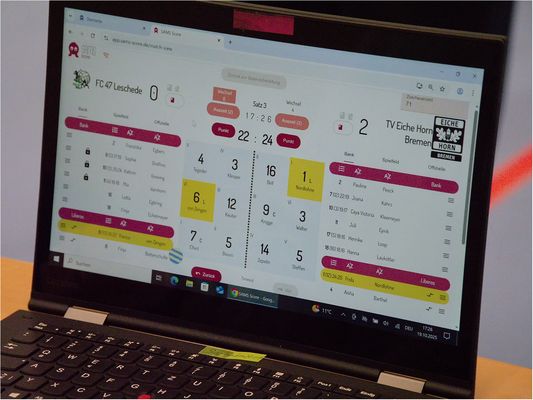 Vor dem Matchball, der aktuelle Spielstand kann live im Netz verfolgt werden.