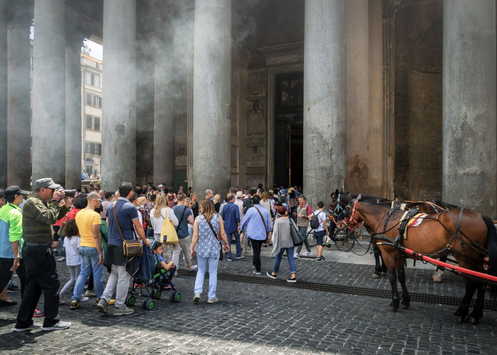 vor dem Pantheon