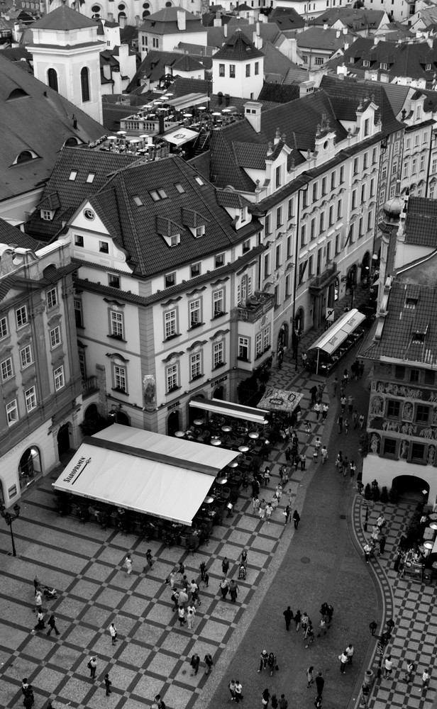 Vor dem Prager Rathaus