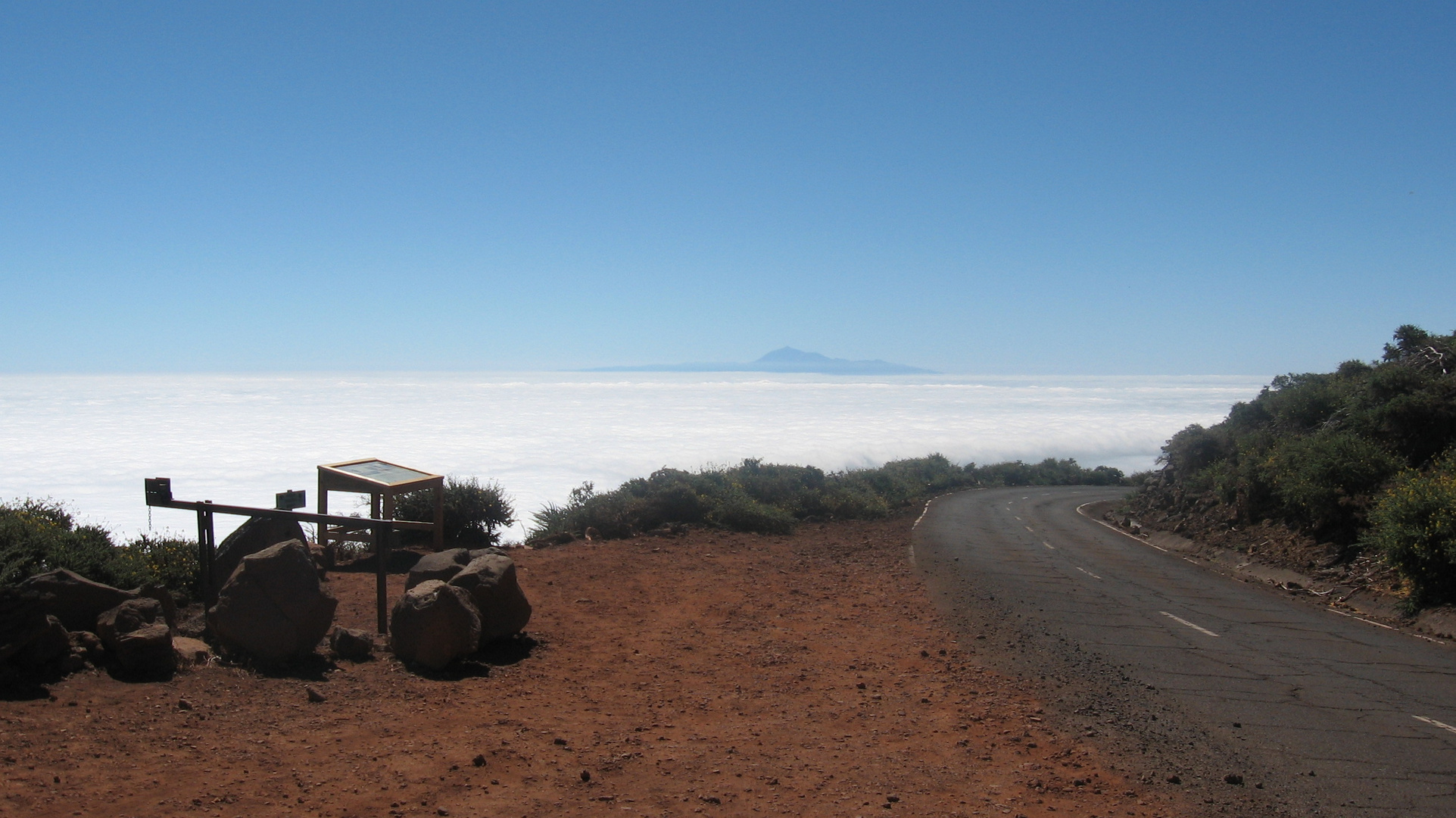 Vor dem Roque de los muchachos . La Palma