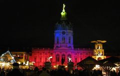 vor dem Schloß Charlottenburg