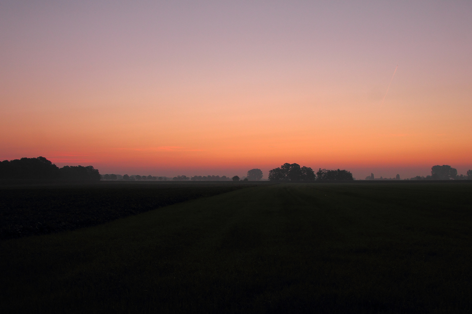 Vor dem Sonnenaufgang, am Niedrrhein