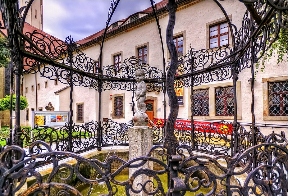 Vor dem Stadtmuseum Zittau...