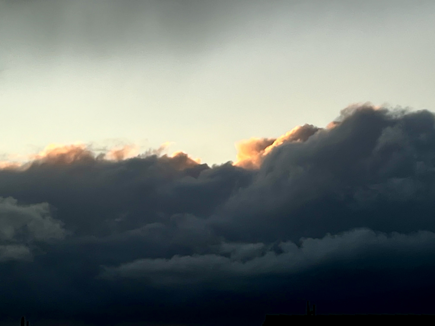 Vor dem Sturm (11/2021)