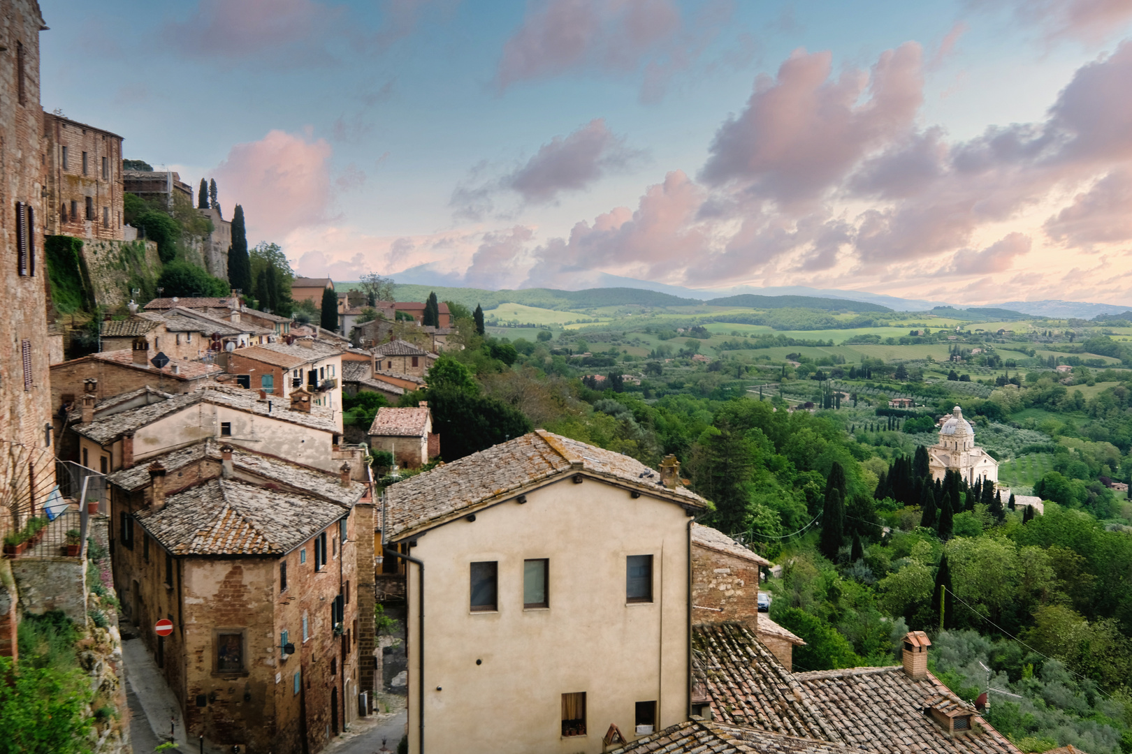 vor den Mauern von Montepulciano