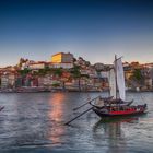 Vor der blaue Stunde am Fluss in Porto