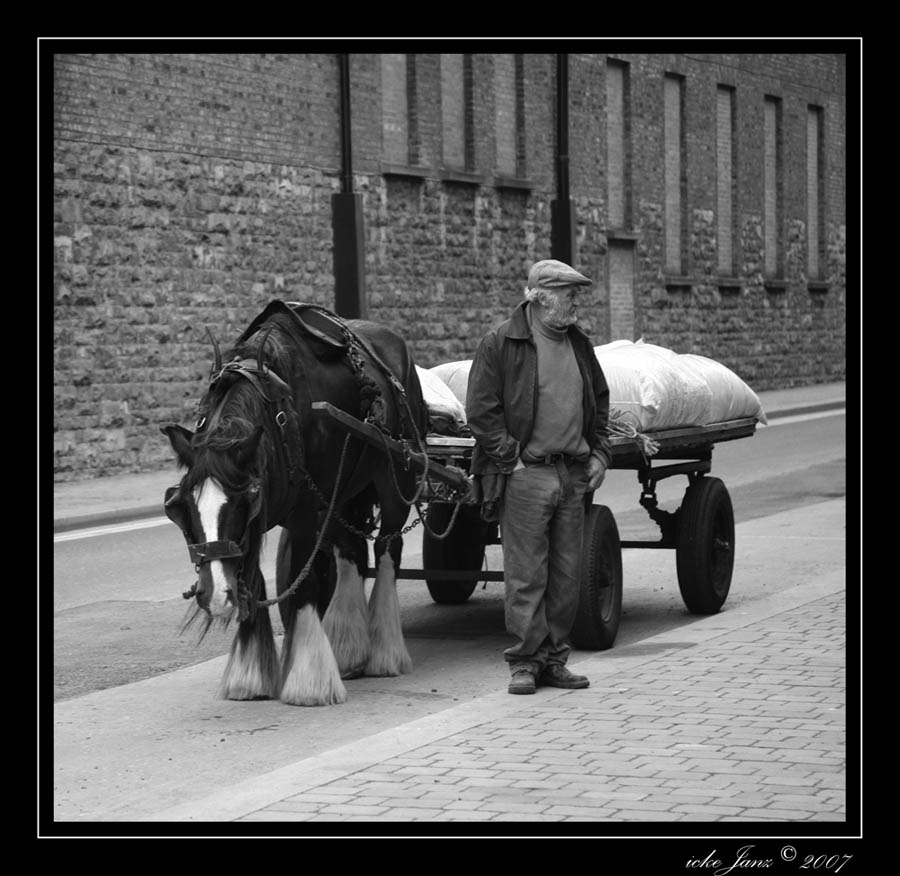 vor der Brauerei