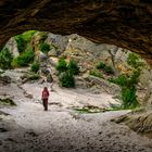 Vor der Höhle