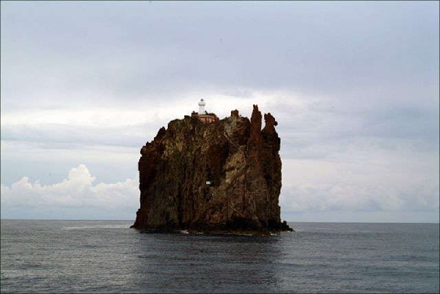 vor der Insel Stromboli