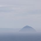 ... vor der Isle of Arran im Dunst ...