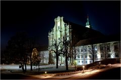 Vor der Klosterkirche Fürstenfeld (Fürstenfeldbruck) am Vorabend des 24.12.07