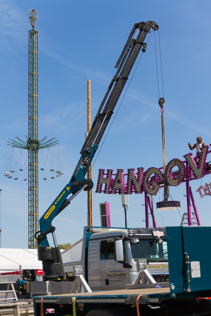 Vor der ... Rheinkirmes Düsseldorf_V09