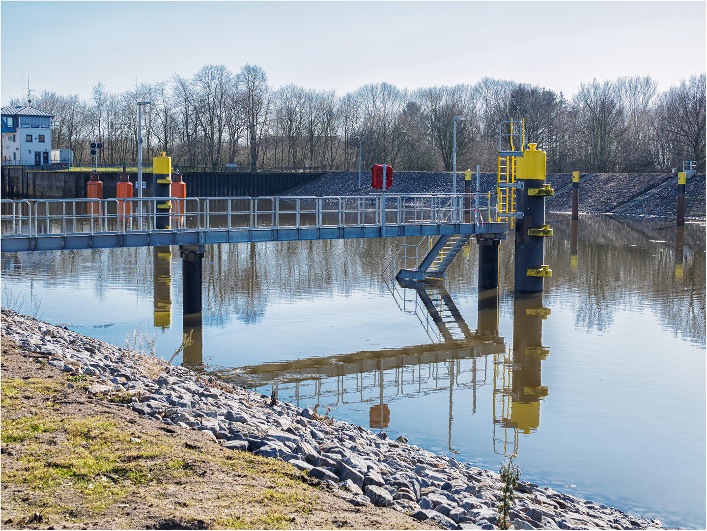 Vor der Schleuse Langwedel..... 