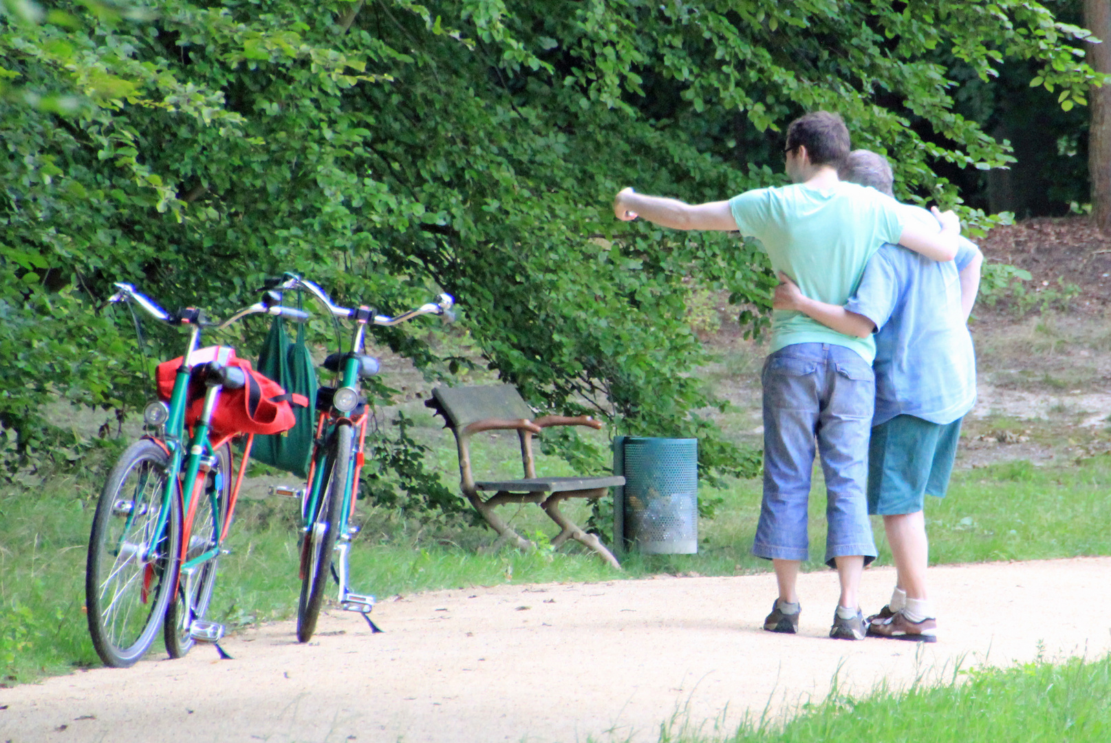 Vor der Seepyramide im Branitzer Park: Schnell noch ein Selfie zur Erinnerung